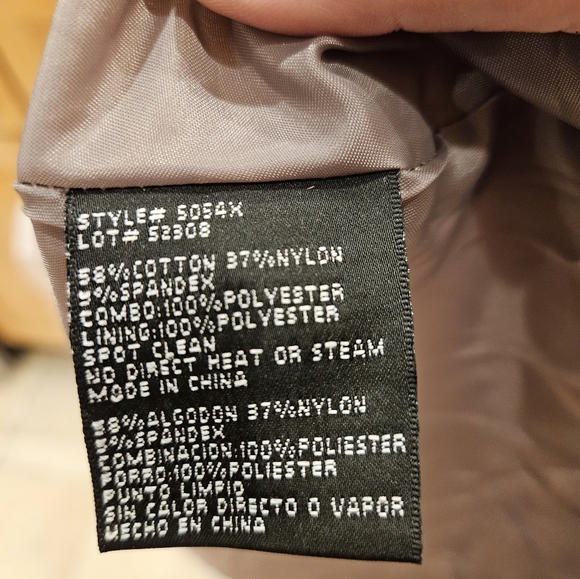 Xscape Embroidered Sequined Ball Gown Lace-Bodice Belted Gown Size 6 NWT - Picture 16 of 16